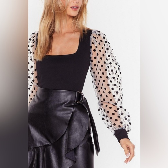 Nasty Gal Spots Going On Organza Balloon
Sleeve Blouse - Picture 2 of 9